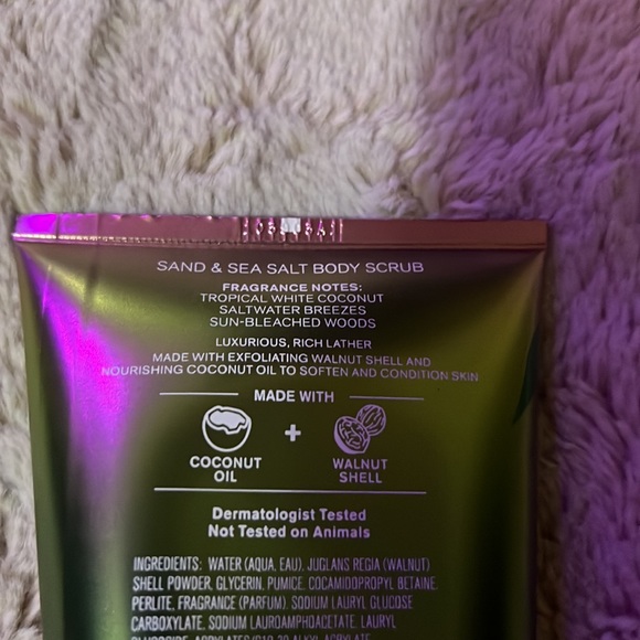 BBW Scrub - Picture 3 of 4